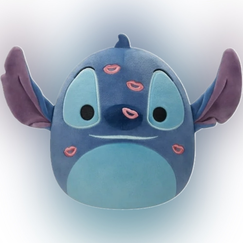 NWT Squishmallows 8-inch Valentines Disney Stitch with Kisses